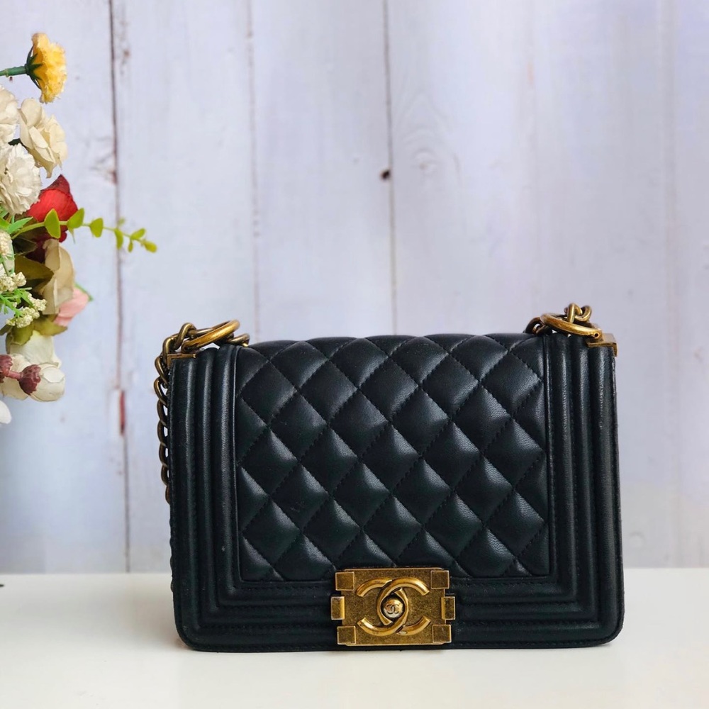 Channel handbag